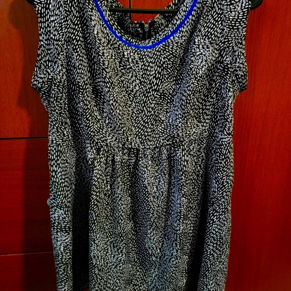 Motherhood Materity Top. Size Medium.